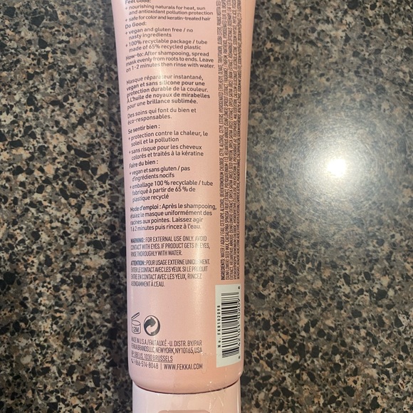 New sealed Fekkai color technician treatment masque. - Picture 2 of 3